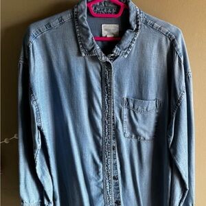 American Eagle Outfitters Denim Shirt in Light Blue